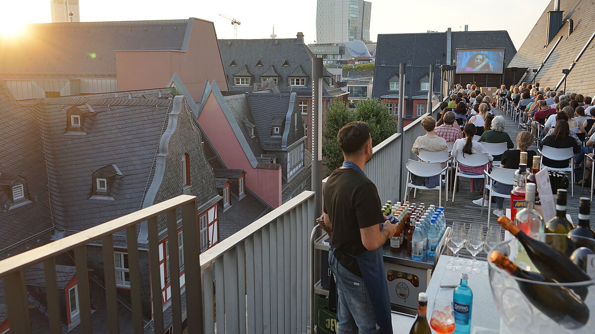 Sommerabend auf der Dachterrasse