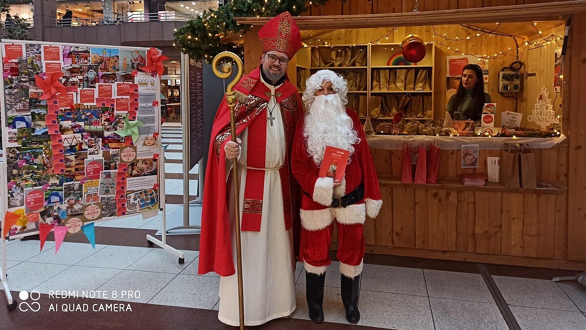 6. Dezember: Nikolaus und Weihnachtsmann im Nordwestzentrum