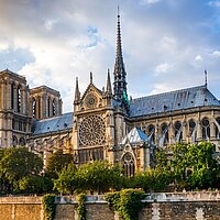 5.12.24, 19.30 Uhr: Notre Dame – Zurück im Herzen Europas